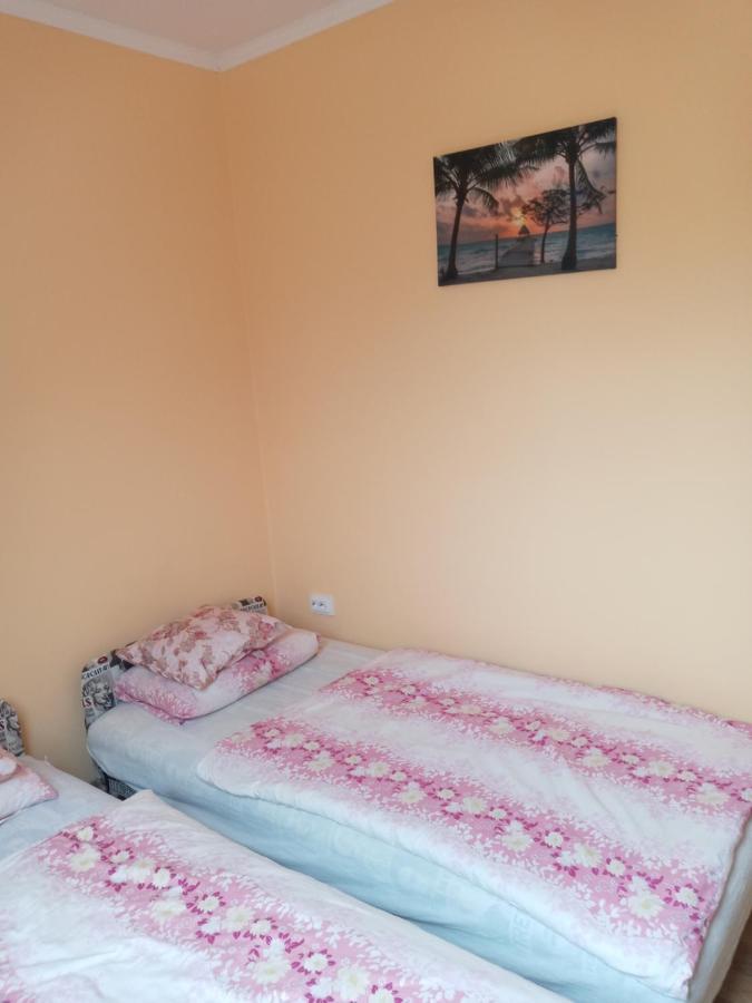 Napsugár apartmanház Balatonlelle Esterno foto