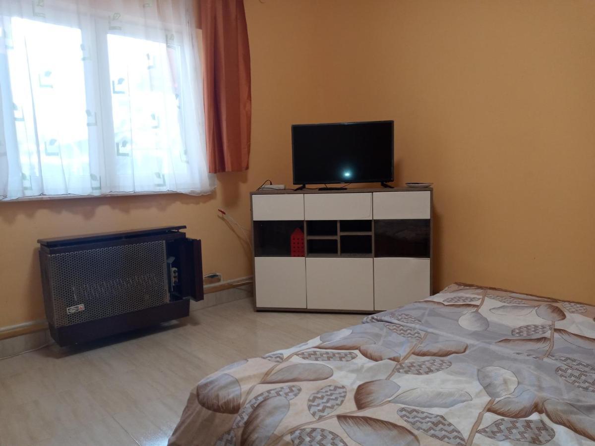 Napsugár apartmanház Balatonlelle Esterno foto