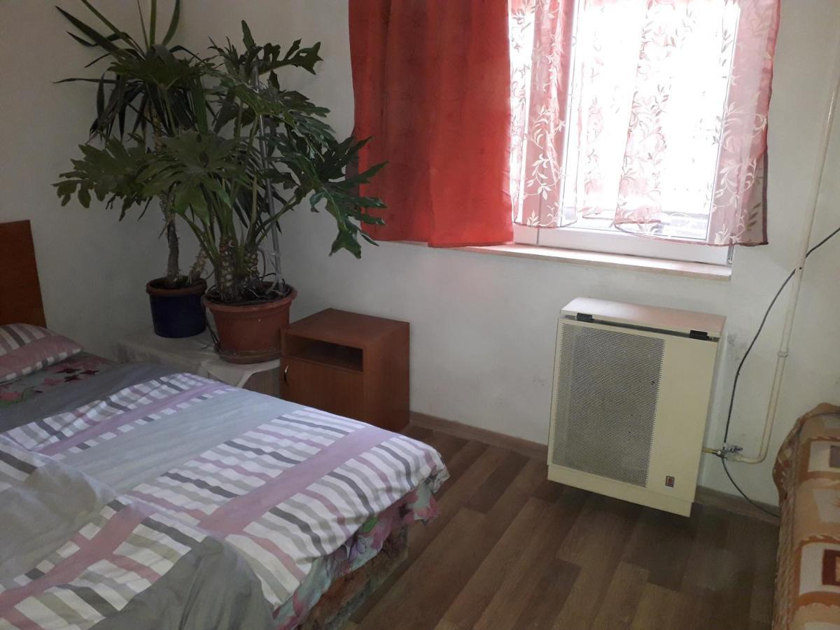 Napsugár apartmanház Balatonlelle Esterno foto