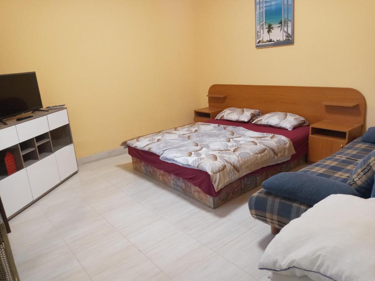 Napsugár apartmanház Balatonlelle Esterno foto