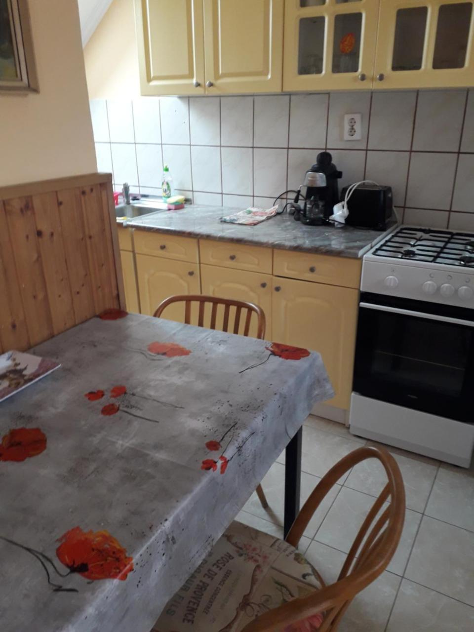 Napsugár apartmanház Balatonlelle Esterno foto
